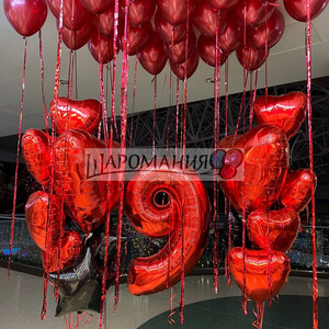 В красном для девочки